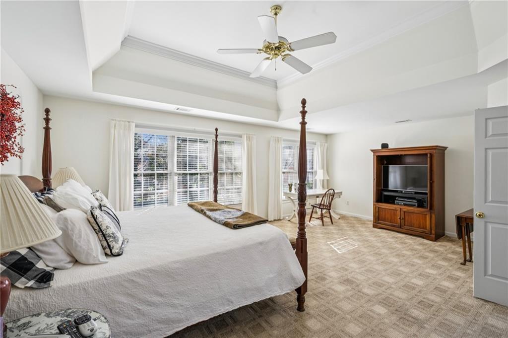 1055 Brookhaven Walk NE