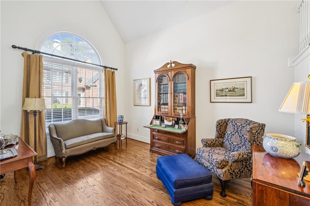 1055 Brookhaven Walk NE