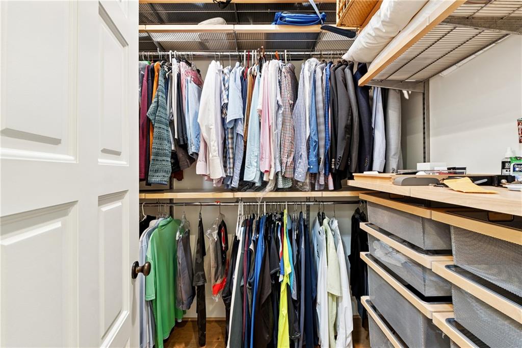 4279 E Brookhaven Drive NE