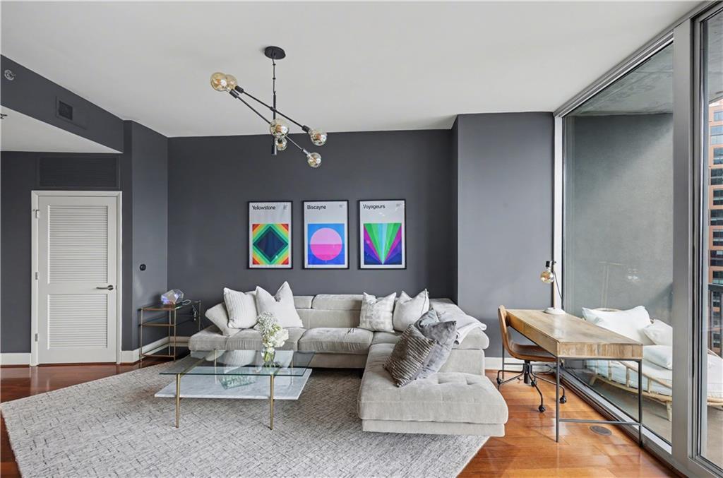 1080 Peachtree Street NE Unit 2108