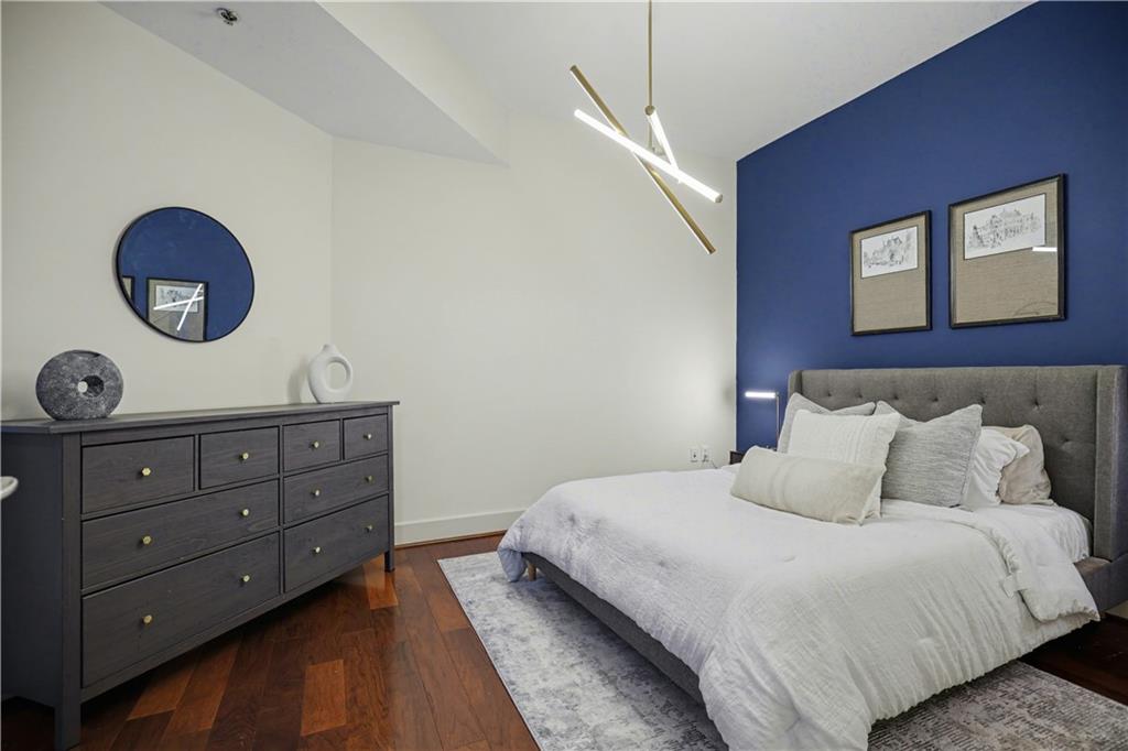 1080 Peachtree Street NE Unit 2108