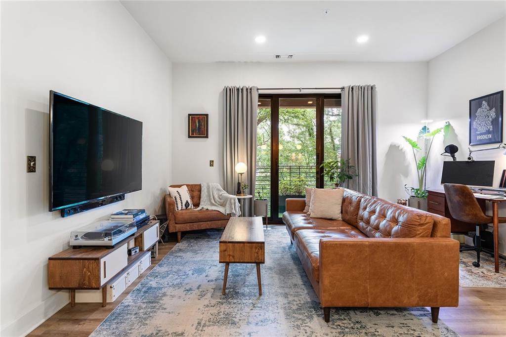 112 Rogers Street NE Unit 204