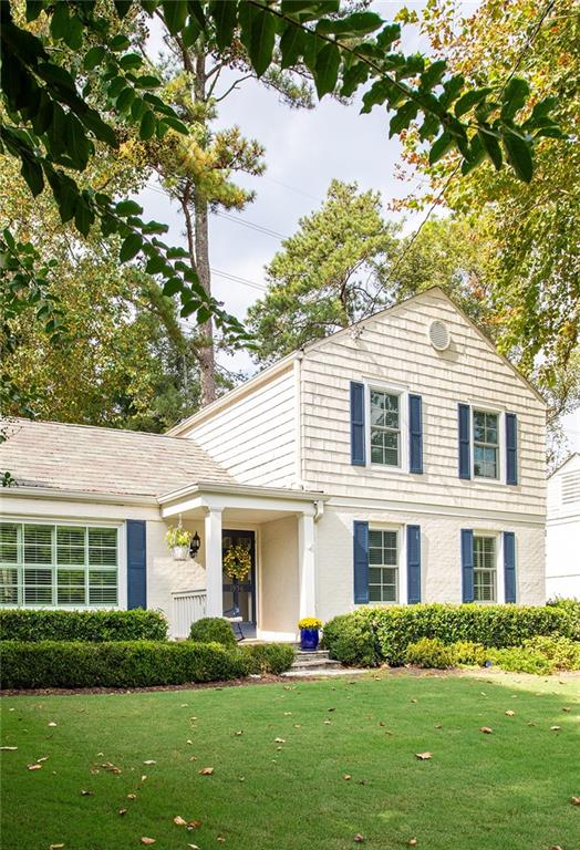 1956 Greystone Road NW