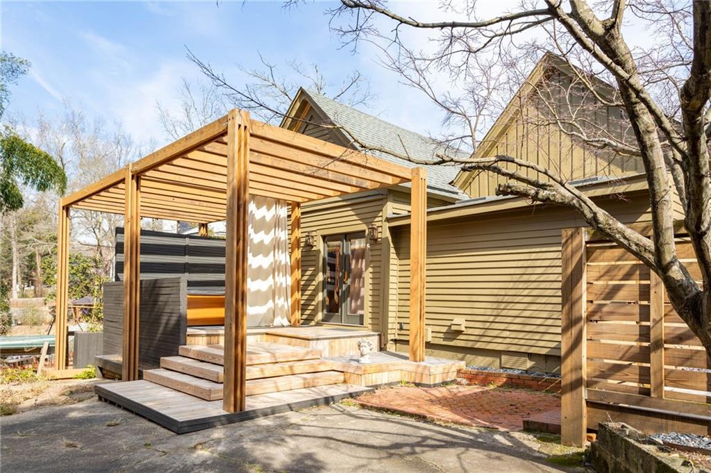 1021 Gilbert Street SE