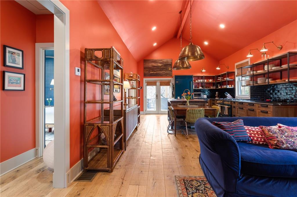 1021 Gilbert Street SE