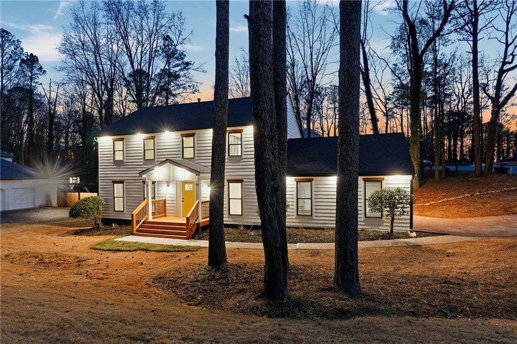 2348 Marneil Drive NE