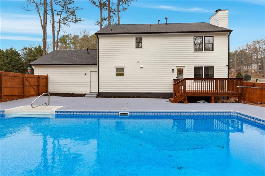 2348 Marneil Drive NE