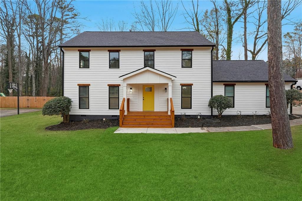 2348 Marneil Drive NE