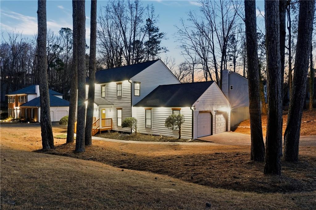 2348 Marneil Drive NE