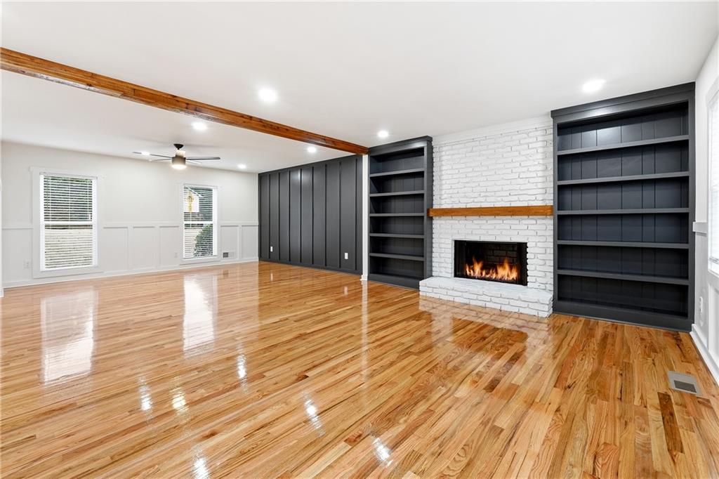 2348 Marneil Drive NE