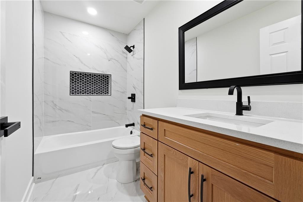 2348 Marneil Drive NE