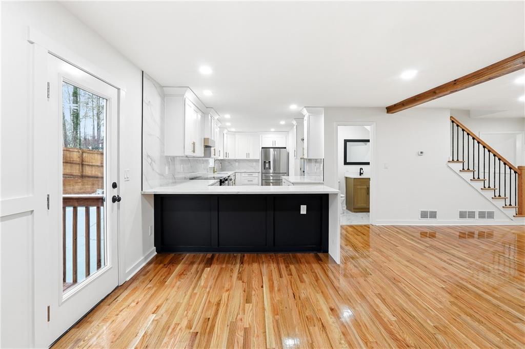 2348 Marneil Drive NE