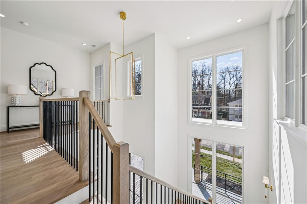 854 Courtenay Drive NE