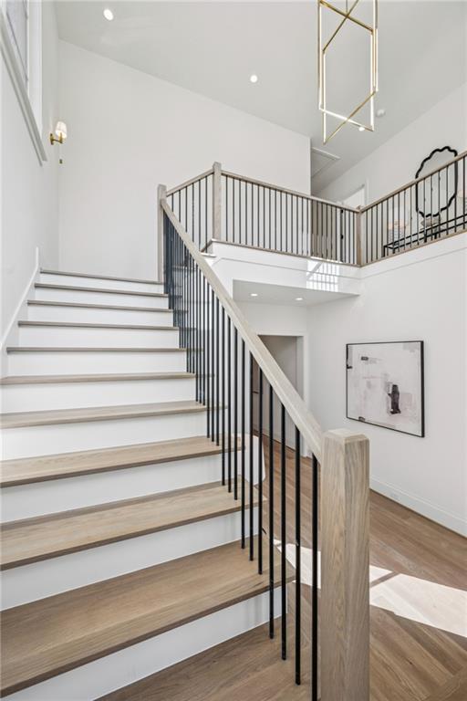 854 Courtenay Drive NE