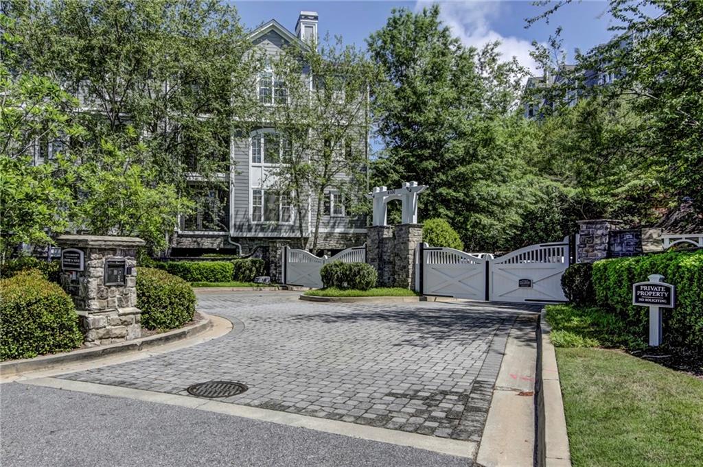 4100 Paces Walk SE Unit 3205