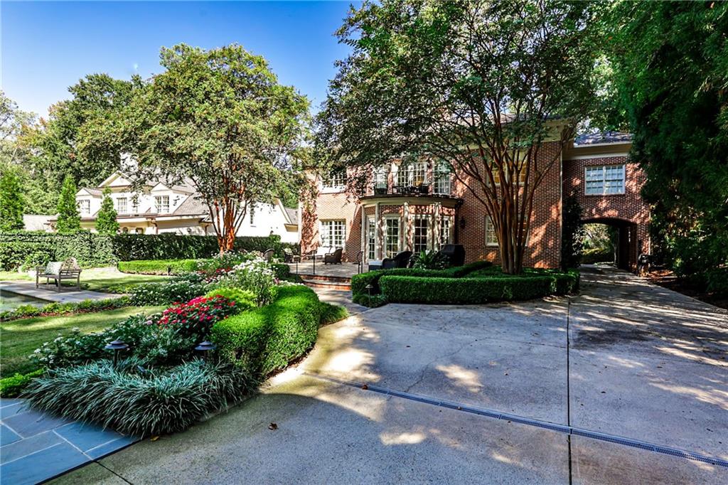 4401 Davidson Avenue NE