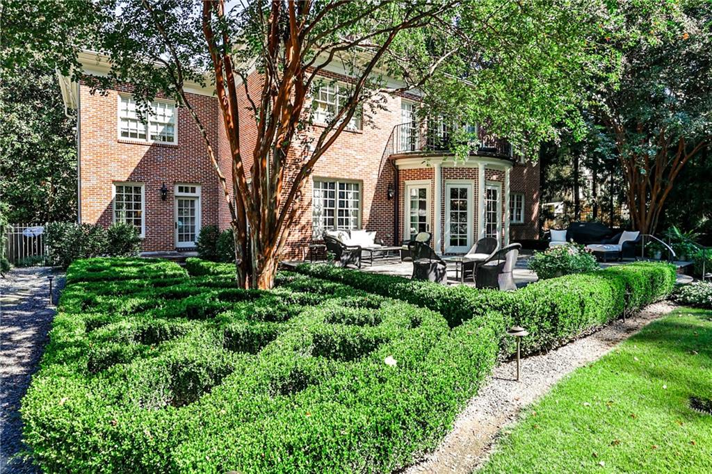 4401 Davidson Avenue NE