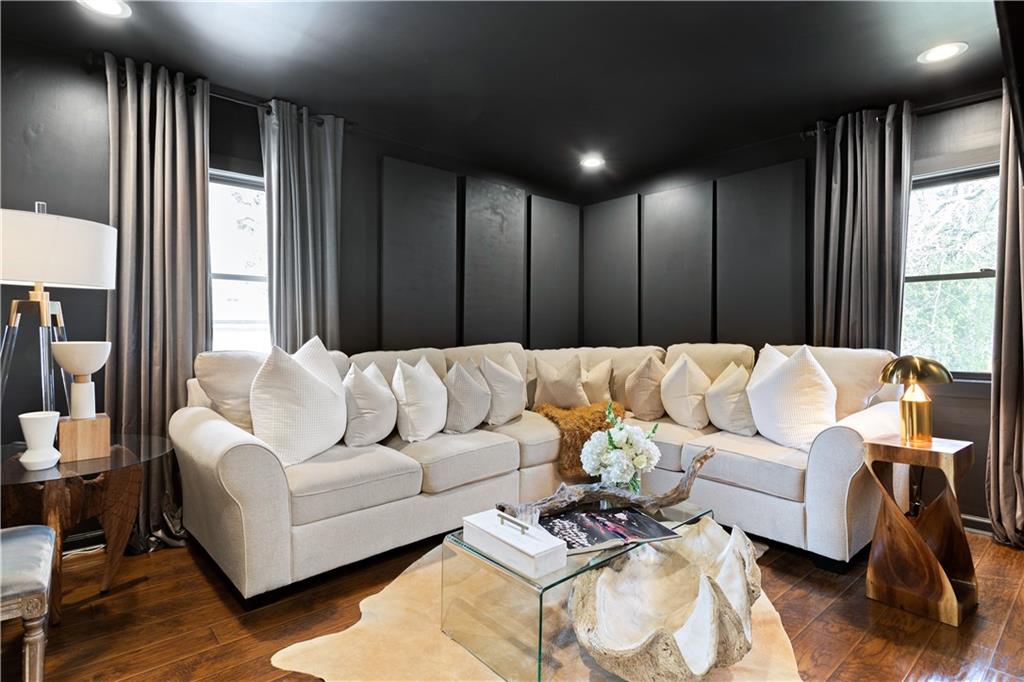 1388 Willow Trail SW