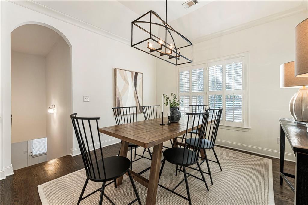 2533 Drew Valley Road NE