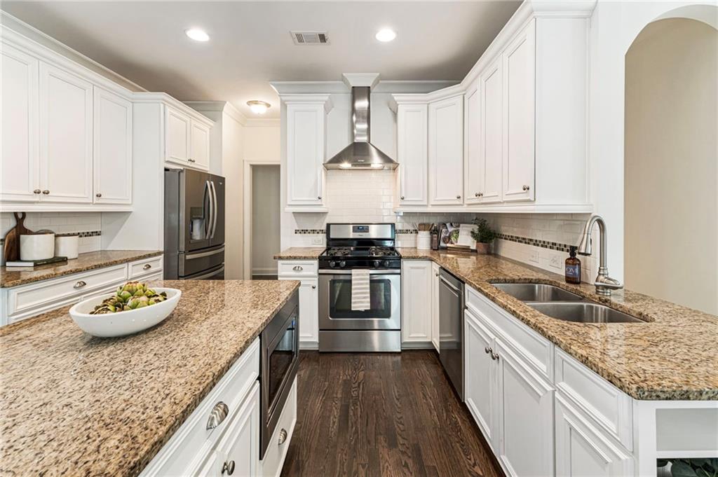 2533 Drew Valley Road NE