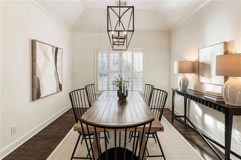 2533 Drew Valley Road NE