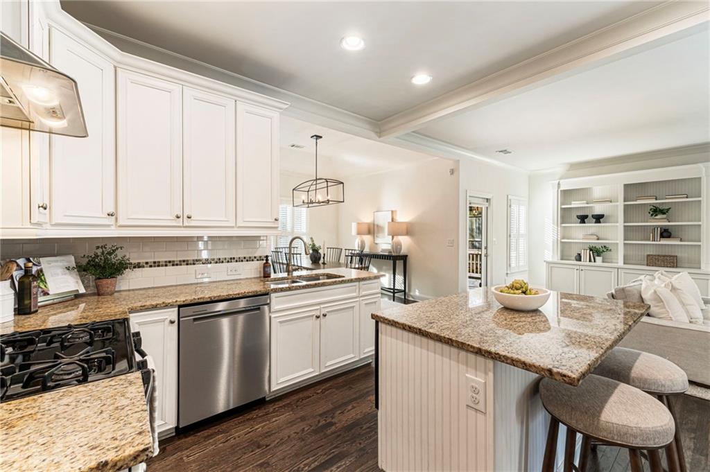 2533 Drew Valley Road NE