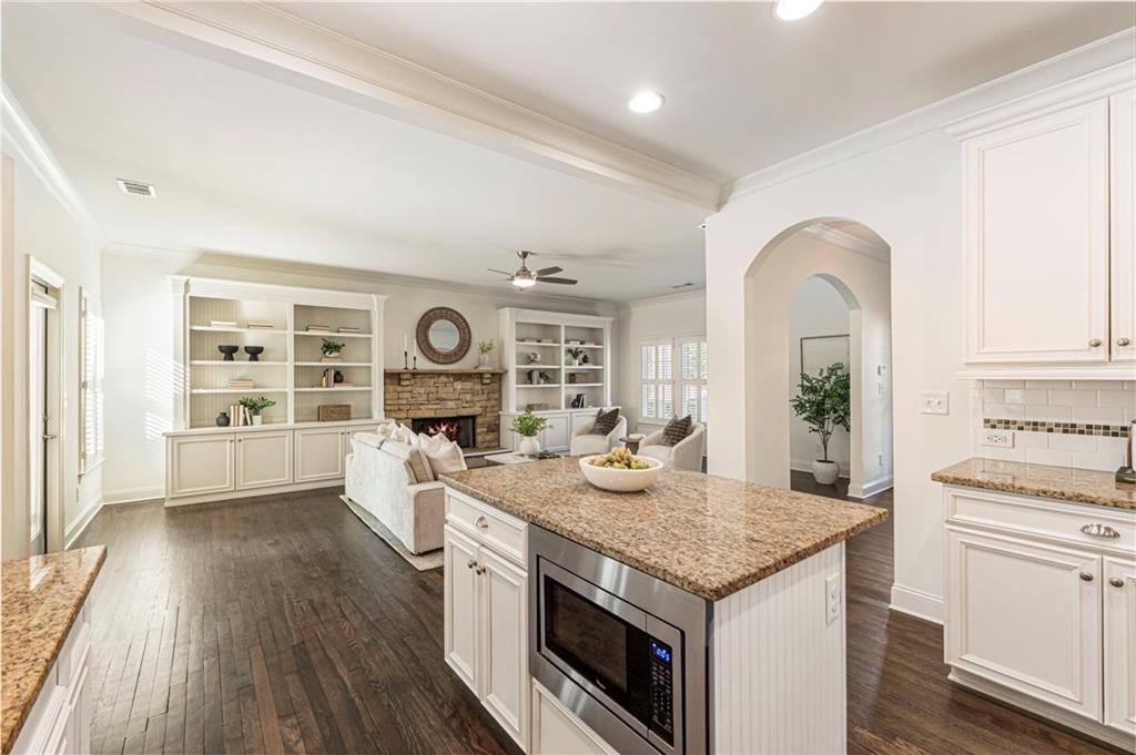 2533 Drew Valley Road NE