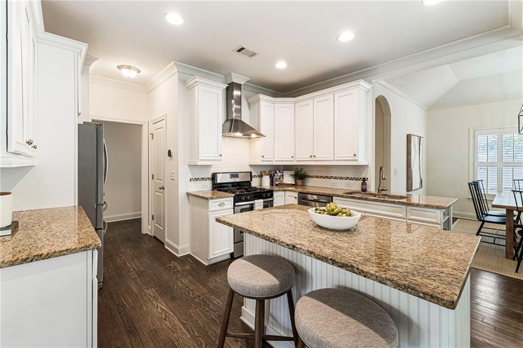 2533 Drew Valley Road NE