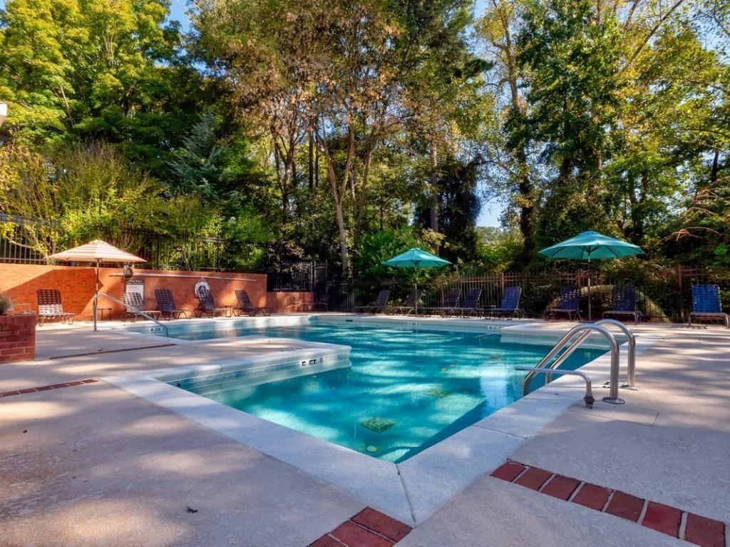 31 Paces West Place NW