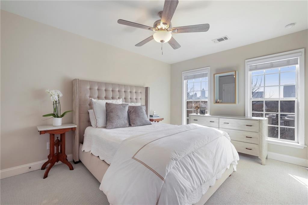 356 Ardmore Court NW