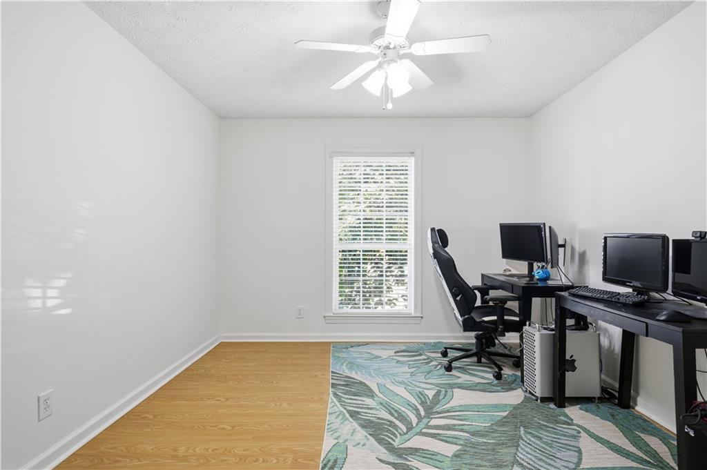 3705 Essex Avenue Unit 6