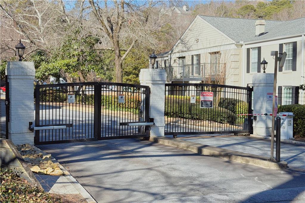 3705 Essex Avenue Unit 6