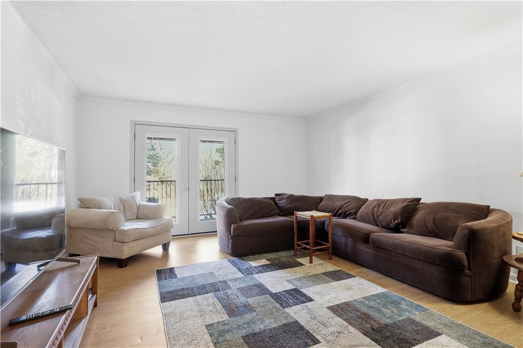 3705 Essex Avenue Unit 6