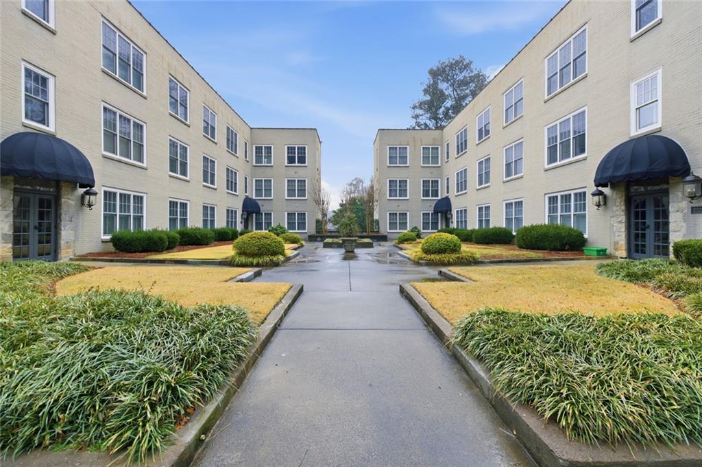 28 Collier Road NW Unit #3