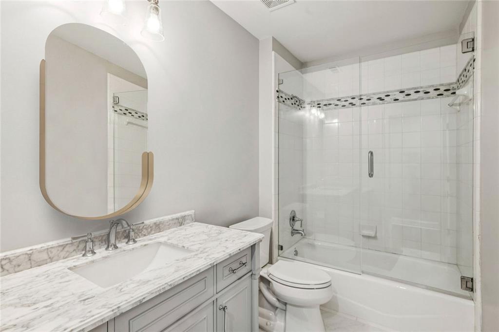 130 Blackland Road NW