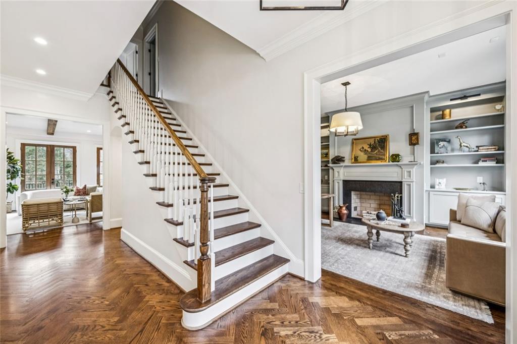 130 Blackland Road NW