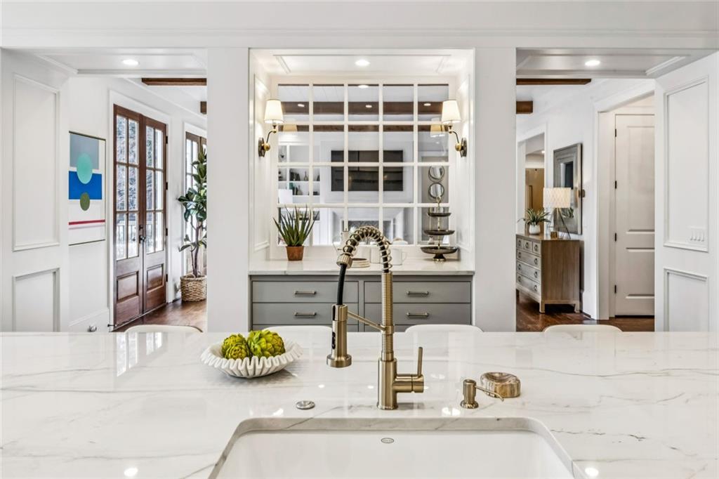 130 Blackland Road NW