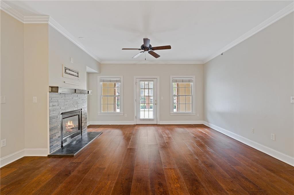 211 Colonial Homes Drive NW Unit 2106
