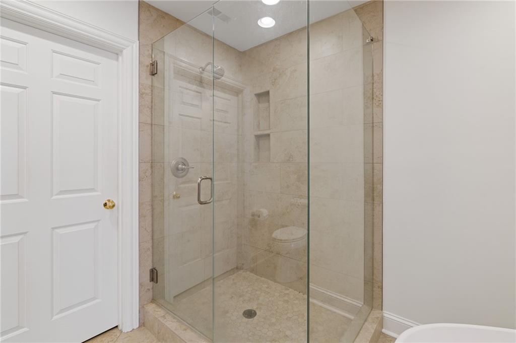 211 Colonial Homes Drive NW Unit 2106