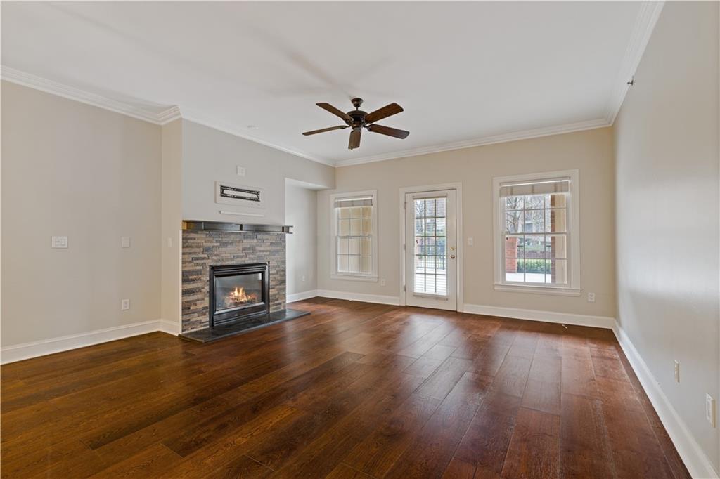 211 Colonial Homes Drive NW Unit 2106