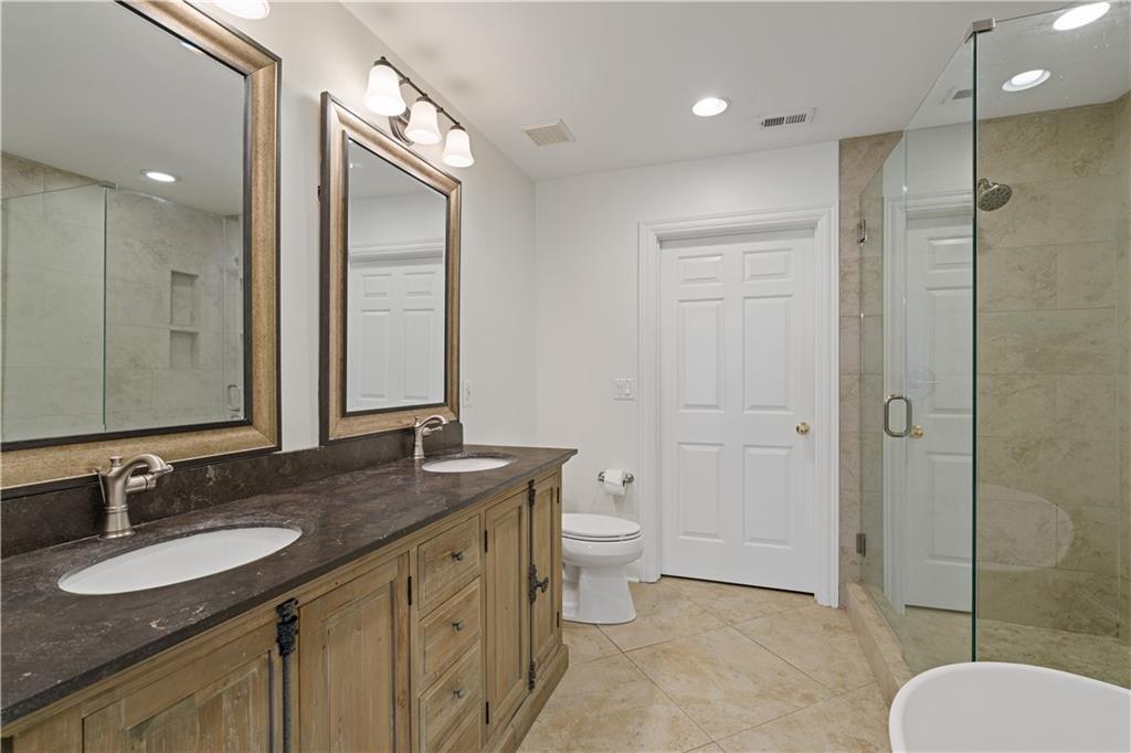 211 Colonial Homes Drive NW Unit 2106