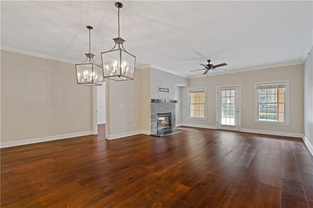 211 Colonial Homes Drive NW Unit 2106