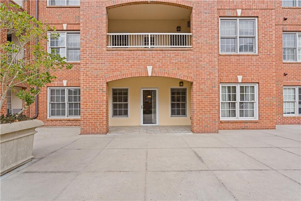 211 Colonial Homes Drive NW Unit 2106