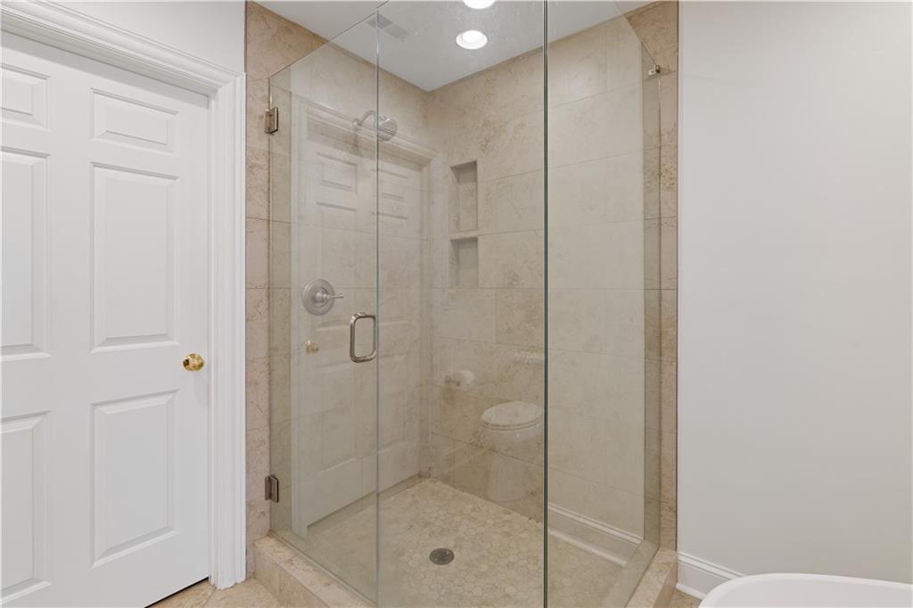 211 Colonial Homes Drive NW Unit 2106