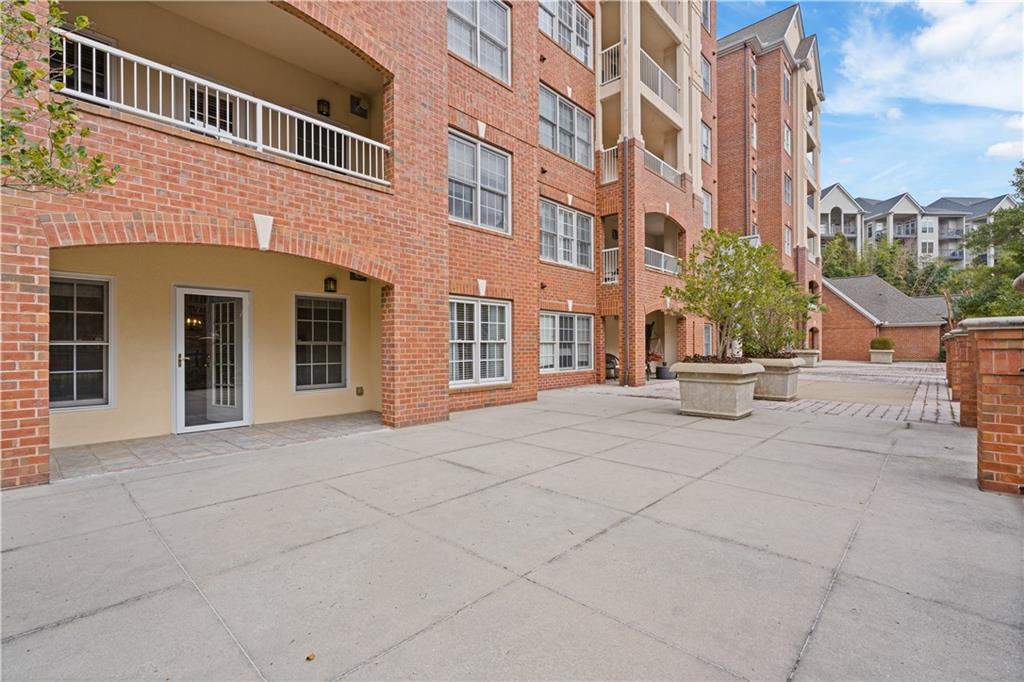211 Colonial Homes Drive NW Unit 2106