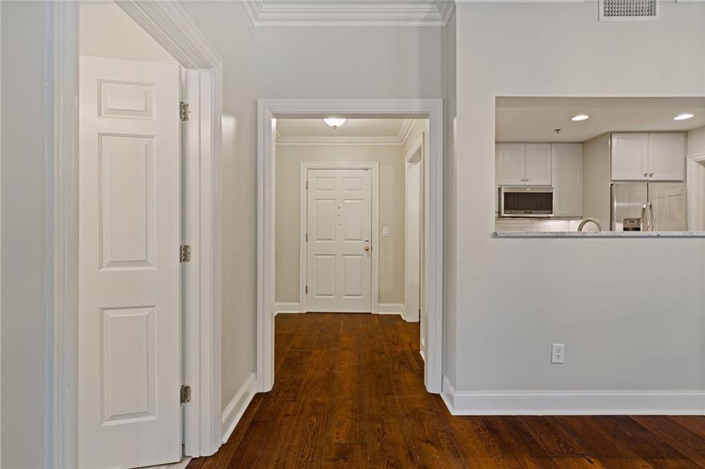 211 Colonial Homes Drive NW Unit 2106
