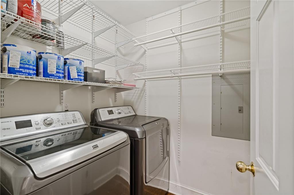 211 Colonial Homes Drive NW Unit 2106