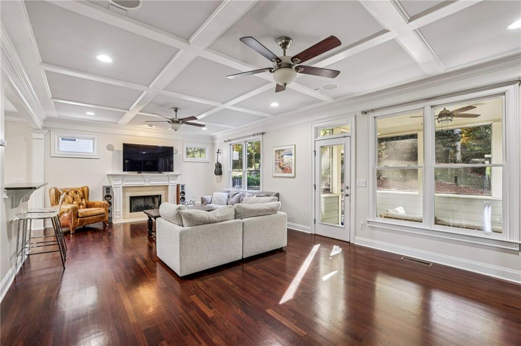 2588 Defoors Ferry Road NW