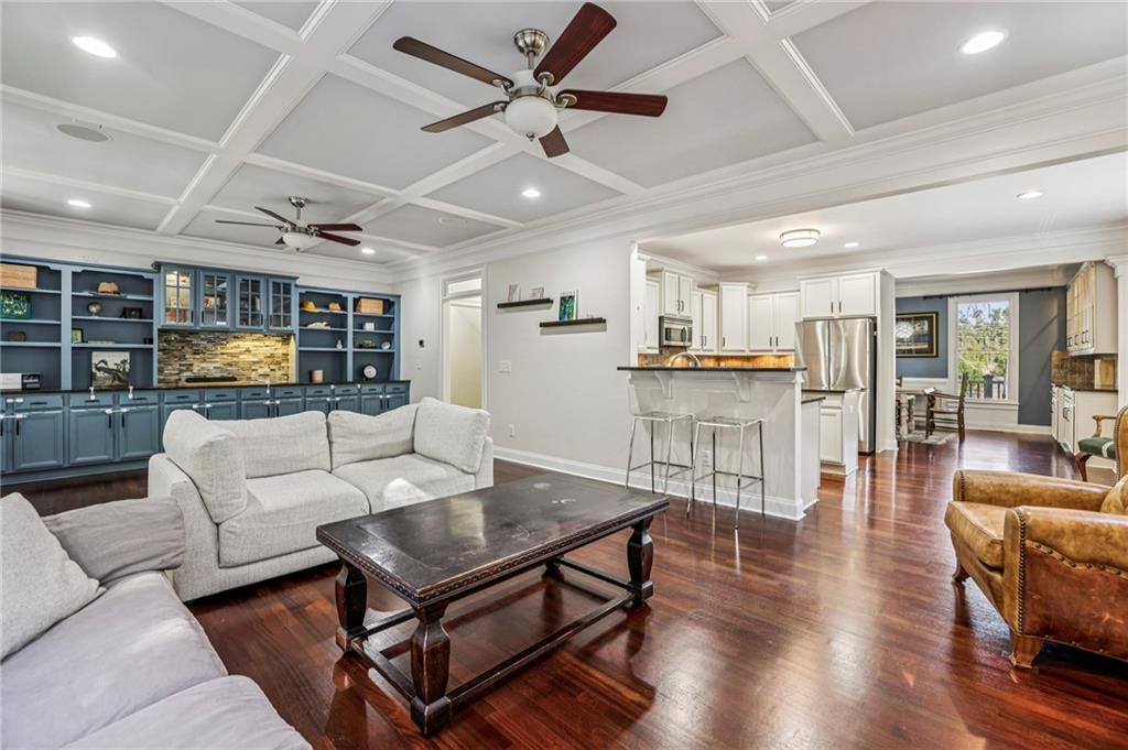 2588 Defoors Ferry Road NW