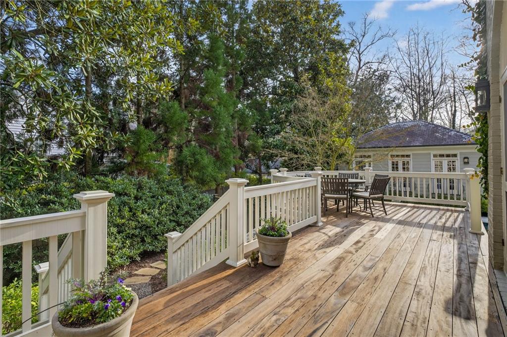 2552 Habersham Road NW